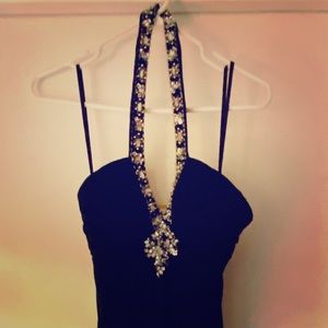 Caché Black Evening Gown - Halter W/beading - 4